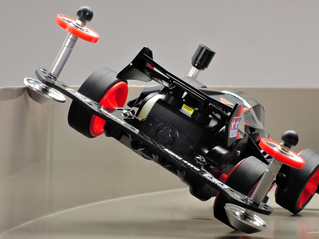 T95597　タミヤ　HG 17mmオールアルミベアリングローラー (テーパータイプ)